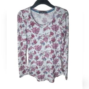Almost Famous women's cream floral long-sleeved scoop neck sweater size L